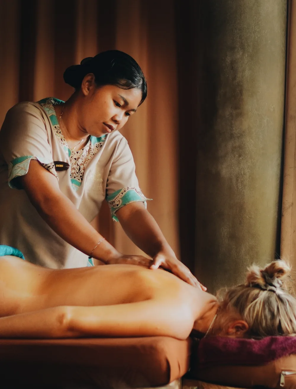 Spa massage treatment